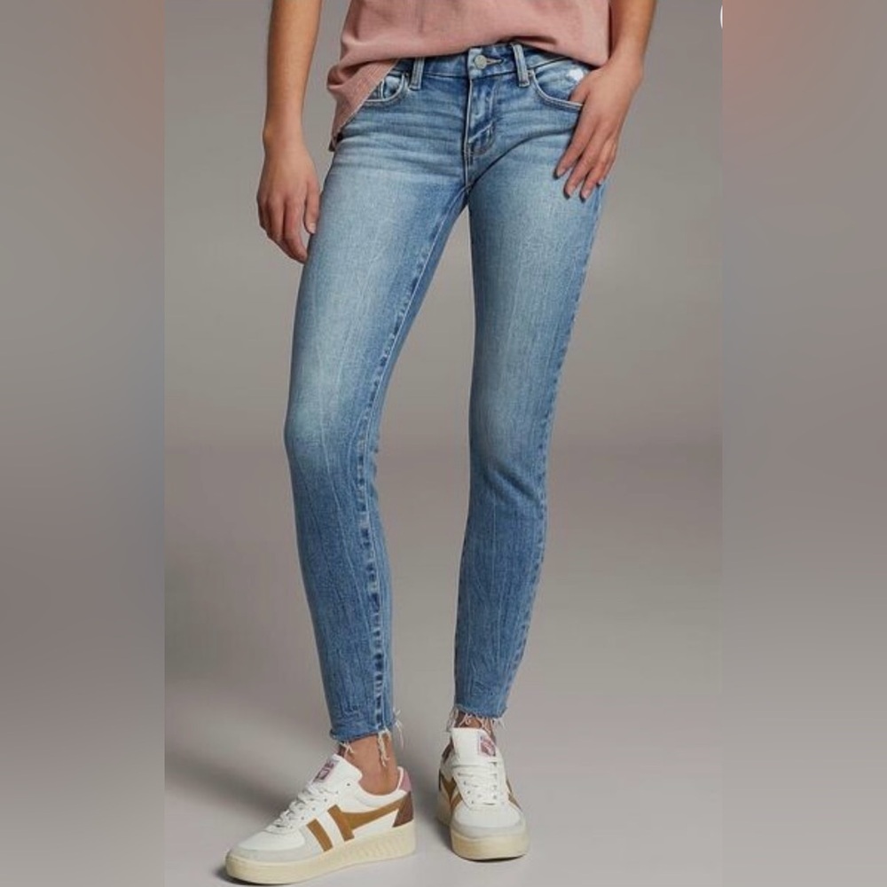 BKE Women's Light Blue Jeans